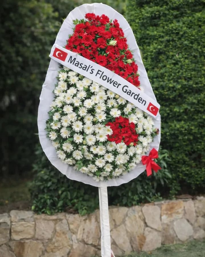 Kırmızı& Beyaz Gerbera Çelenk – Masal's Flower Garden