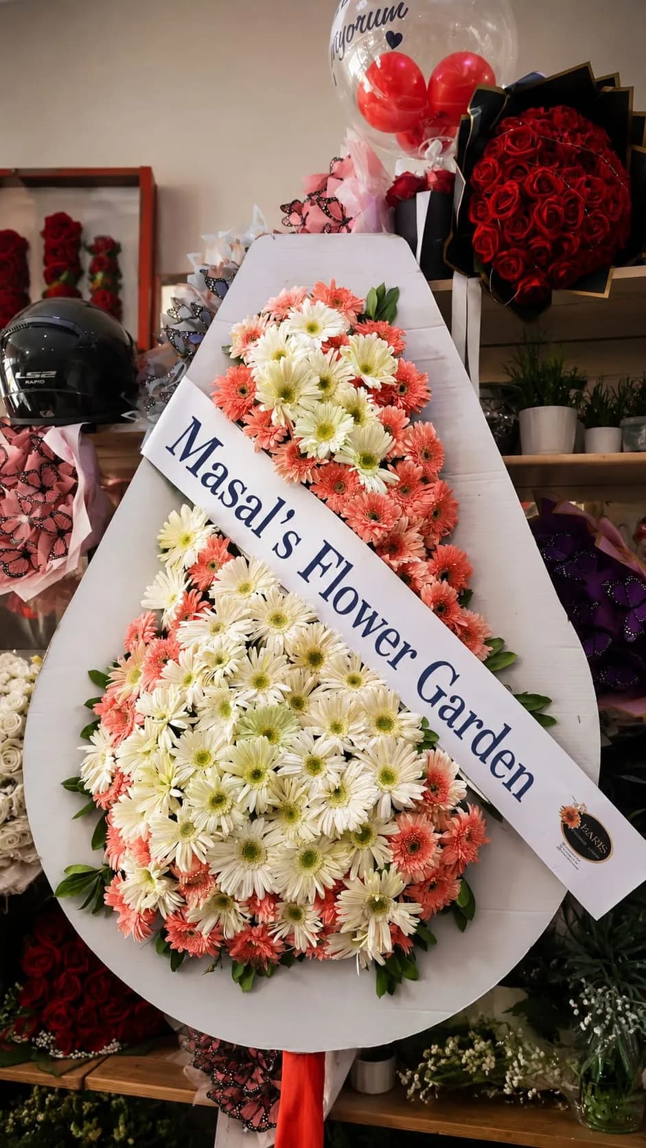 Pembe & Beyaz Tek Katlı Standart Kutlama Çelengi – Masal's Flower Garden