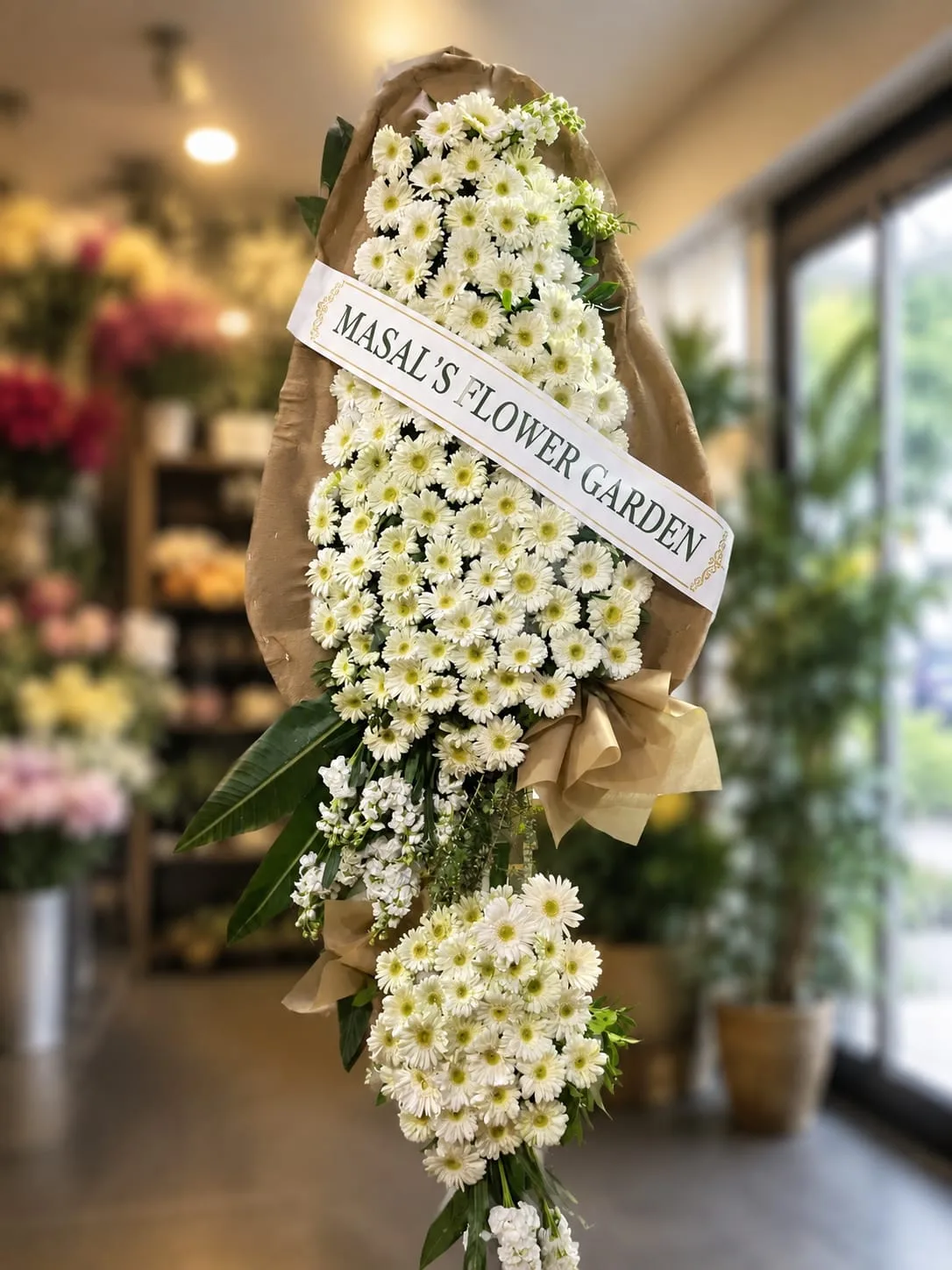 Beyaz Çift Katlı Premium Kutlama Çelengi – Masal's Flower Garden