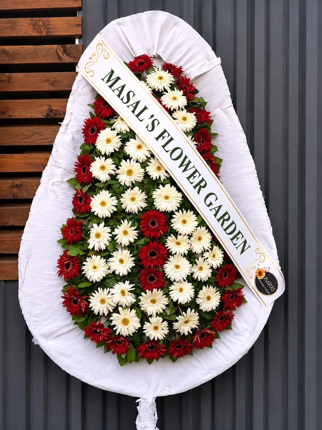 Kırmızı & Beyaz Tek Katlı Standart – Masal's Flower Garden